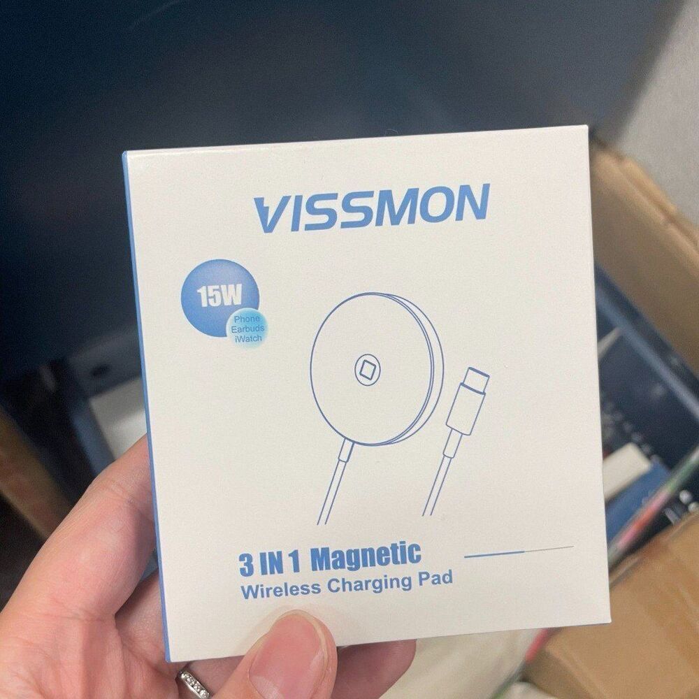 Magnetic Wireless Charger 3 in 1 15W Fast Wireless Charging - Picture 9 of 9